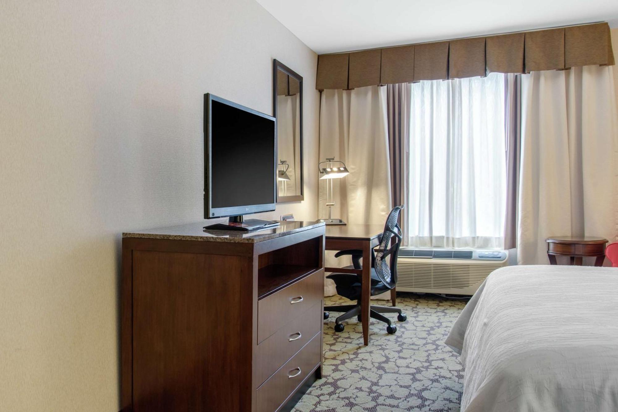 Hilton Garden Inn Portland Airport Buitenkant foto
