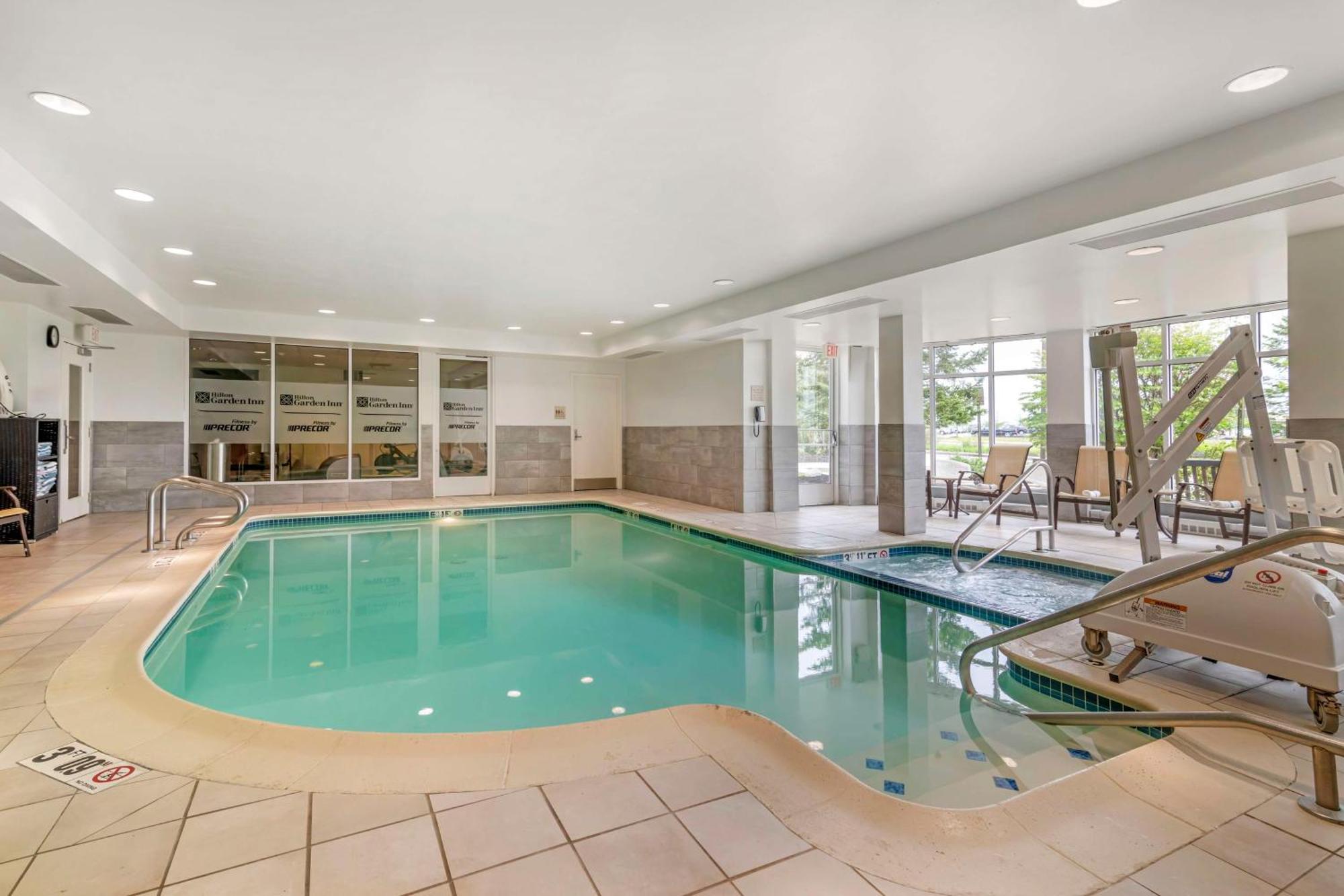 Hilton Garden Inn Portland Airport Buitenkant foto