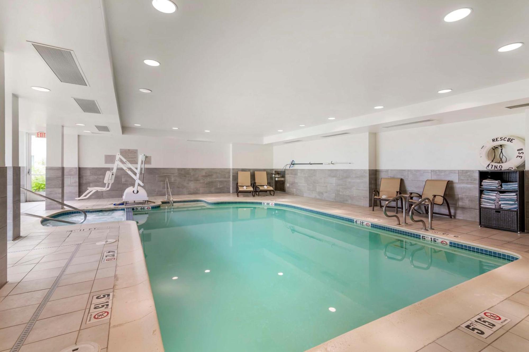 Hilton Garden Inn Portland Airport Buitenkant foto