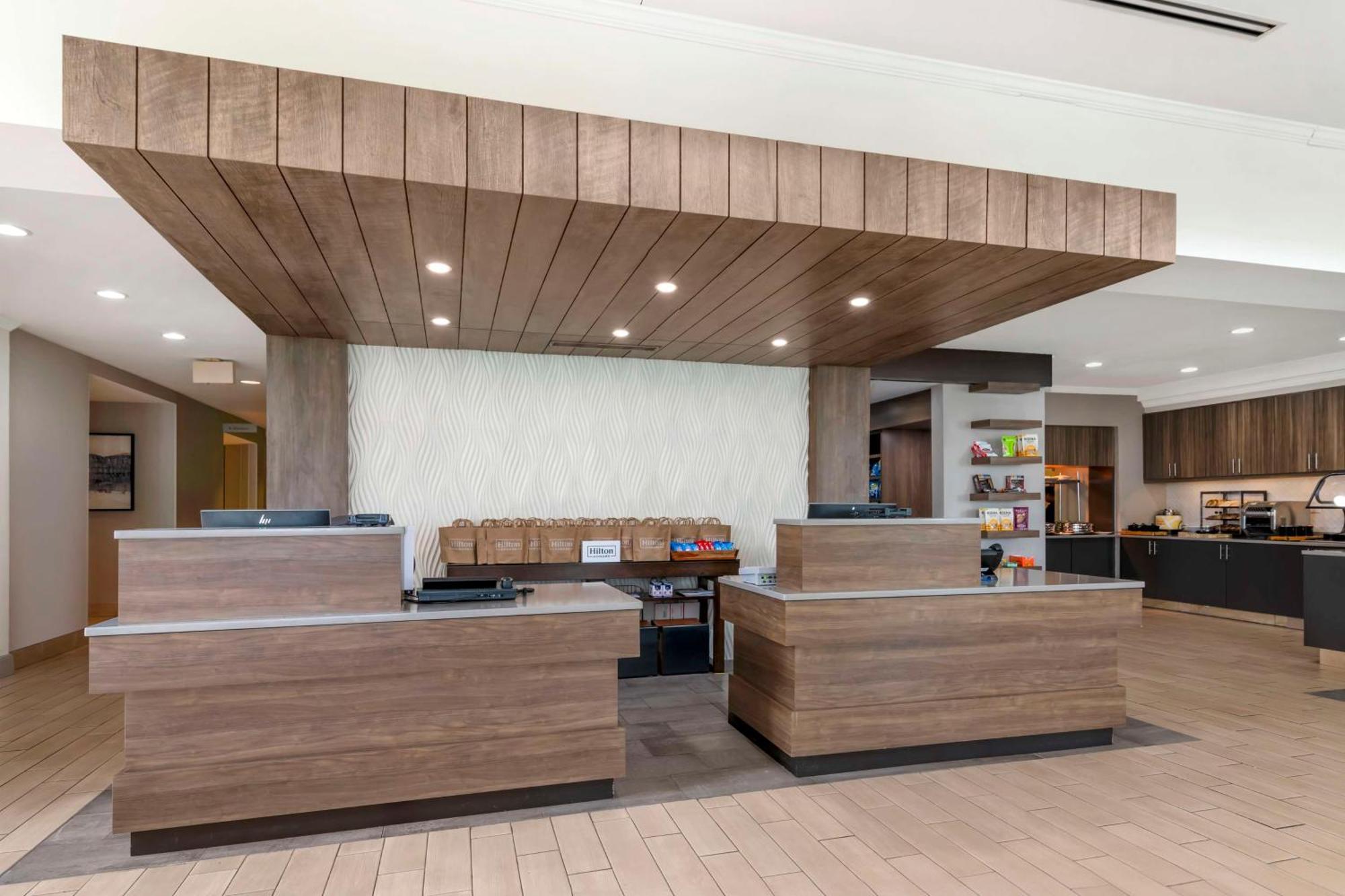 Hilton Garden Inn Portland Airport Buitenkant foto